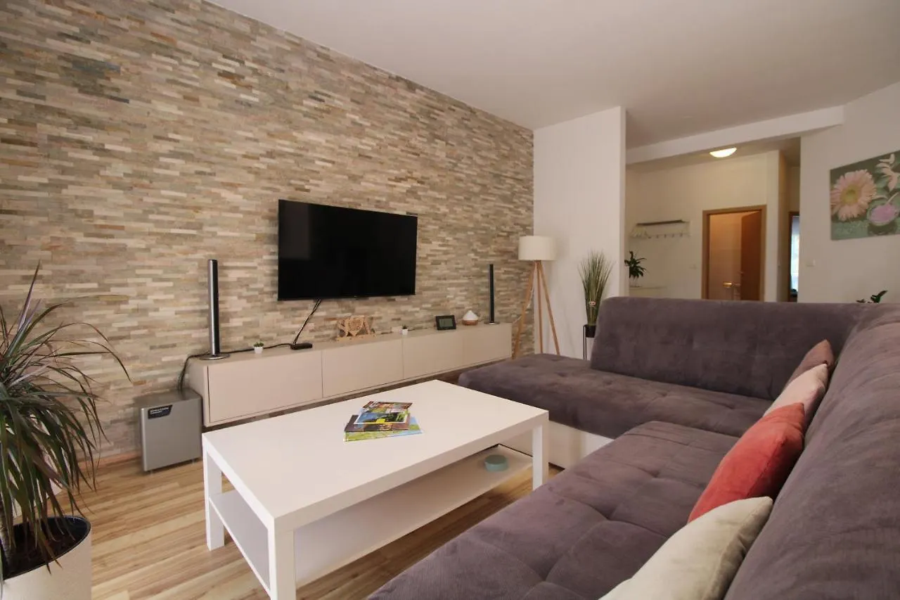 Apartment Vlado 2266 Pula Croatia