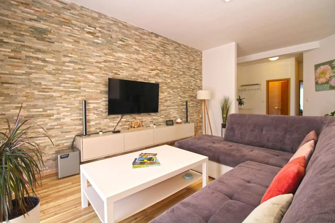 Apartment Vlado 2266 Pula Croatia