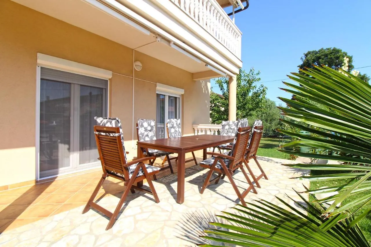 Apartment Vlado 2266 Pula Croatia